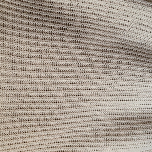 𝅺kendall and kylie cropped sweater kendall and kylie cropped sweater kendall - Picture 15 of 15